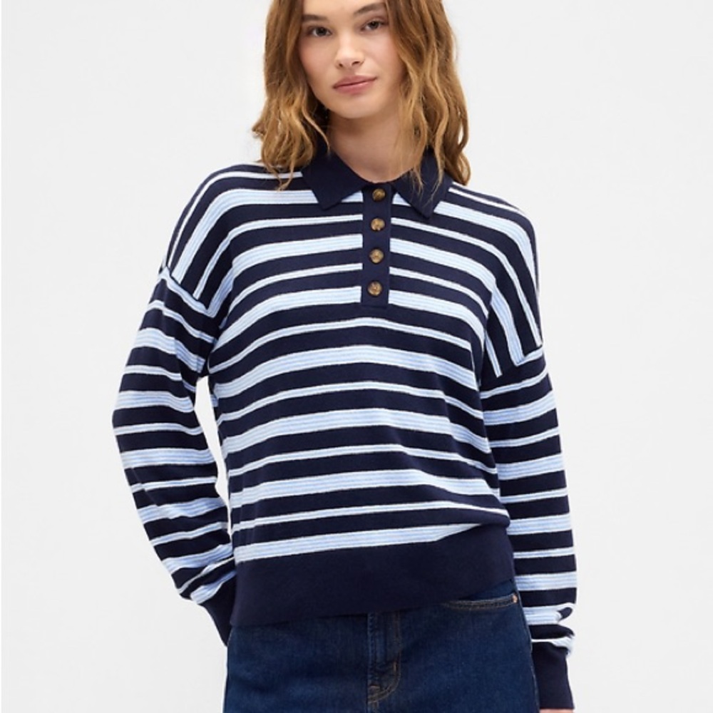 Gap Cashsoft Sweater in Navy and Light Blue